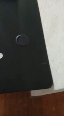 组装了两个多小时,还不错,就是桌面有一点点瑕疵,送到起子没拧几下就报废了。 组装了两个多小时,还不错,就是桌面有一点点瑕疵,送到起子没拧几下就报废了。