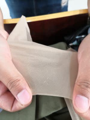 五双三双有坏的，而且每双都有黑色的脏东西，差评差评差评差评