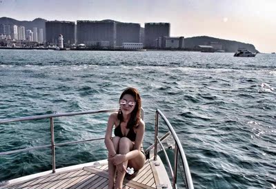 泳衣很好看！合身！与图片一致