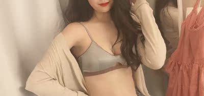 绿色很特别，内衣看起来很有质感，越来越喜欢这种法式的内衣了，这家店好像挺多这种的，开森