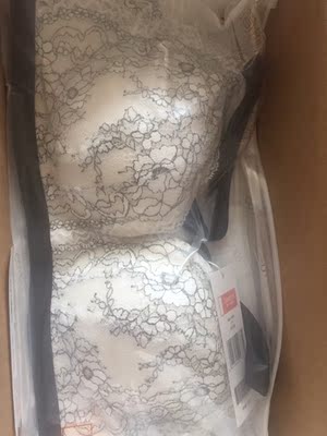 还不错，舒服，但不聚拢。