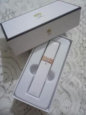 很不错，效果蛮好的，以前用的脱毛膏，那气味太受不了，这个很方便呢，而且安全！