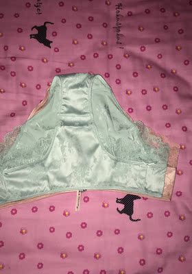 同一个号,尺寸不一样,客服的解释是:误差是肯定有的。恕我不能接受 同一个号,尺寸不一样,客服的解释是:误差是肯定有的。恕我不能接受