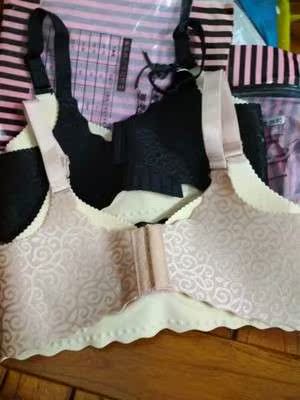 罩罩不错，反正我是很喜欢了，也聚乳啊，显胸大，那么便宜买的质量也OK了，能接受，比在实体店买的要便宜，质量还好，祝生意兴隆