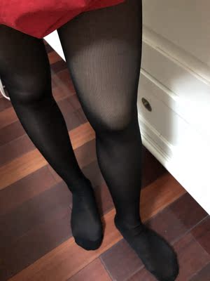 包装精美,非常厚实,裤子臀部蝴蝶款加裆,很耐撑,腰部很宽的松紧带,弹性很大,袜底有防滑效果,穿上很显瘦收腹提臀,妖精可可果然名不虚传 包装精美,非常厚实,裤子臀部蝴蝶款加裆,很耐撑,腰部很宽的松紧带,弹性很大,袜底有防滑效果,穿上很显瘦收腹提臀,妖精可可果然名不虚传