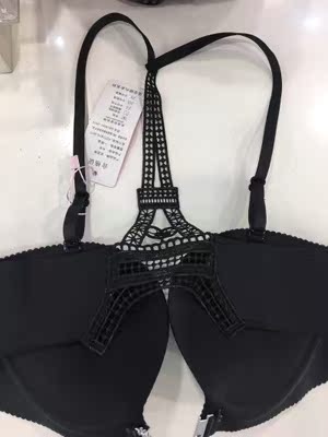 ，后面艾菲尔铁塔造型也很好看还会会回购，，上图给大家，，喜欢的宝宝放心购，，正常尺码 