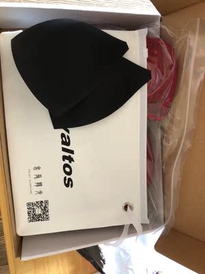 到货速度真的很快。面料穿着挺舒服的。颜色也很好看。唯一就是感觉胸托不聚拢。垫上垫子还是会觉得面料松。因为本来就带弹性 到货速度真的很快。面料穿着挺舒服的。颜色也很好看。唯一就是感觉胸托不聚拢。垫上垫子还是会觉得面料松。因为本来就带弹性