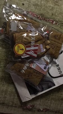 验证过是正品，收腹效果很满意，长期穿期待更好的效果，过段时间来买黑色调换着穿