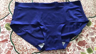 这种挺好穿的,没有买过宝蓝色,因为要深色的,也不想每条黑、灰色,就要了条这个,挺好 这种挺好穿的,没有买过宝蓝色,因为要深色的,也不想每条黑、灰色,就要了条这个,挺好