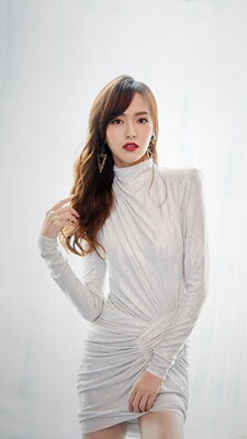 料子很舒服，就是特别勒还有就是特别闷，因为它是整个把胸包住的，所以夏天不透气