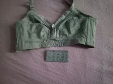 实惠便宜，质量又好，聚拢效果特别棒，已经在这家第二次购买了，就认定这家了！