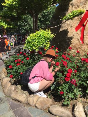 穿着也舒服,拉链设计非常有特点,本人很喜欢,大爱, 穿着也舒服,拉链设计非常有特点,本人很喜欢,大爱,