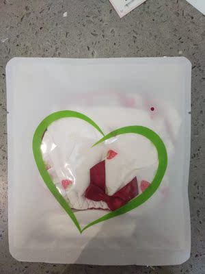 内裤颜色很好看，超级少女，第一次在他家买，很不错，穿起来也很舒服，不紧绷，发货速度，赞一个