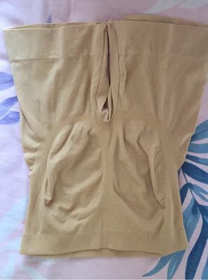 非常满意，不卷边，肚子也不勒