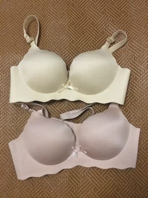 内衣质量好，聚拢效果也不错，之前买过一件黑色的，觉得不错所以又买了两件淡色的，刚好和我买的内裤配成一套呢，哈哈