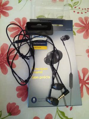 耳机听了两天，感觉音质还是很好，之前也购过回音壁，大品牌就是与众不同，店家服务非常好，物流快。