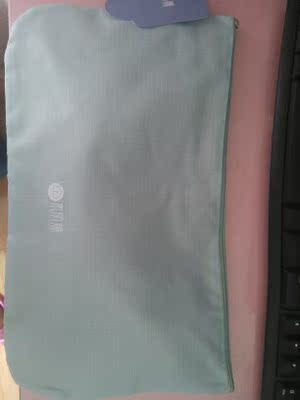 收到内衣很开心，面料很柔软特别舒服，透气性比较好，睡觉都能穿，真心不错，价格还实惠，内衣包装也精致，真心推荐