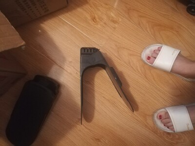 第一次买夏娃之秀的内衣因为就看到他说他是非海绵的然后也在实体店有看过他们家价格还是挺贵的然后摸起来相当舒服然后在网上搞活动的时候买了两(&rsaquo;&acute;&omega;`&lsaquo;)件果然我起来质感是非常好的和店里面的一样但是价格很划算准备下次有活动的时候我还是会继续购买的因为确实的话它相对来说便宜一点的内衣不要太多