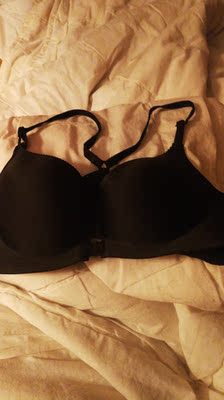 数不清是第几次回购了,穿着非常舒服,零压力,后背的运动风设计非常完美,既聚拢又舒服,一百赞👍 数不清是第几次回购了,穿着非常舒服,零压力,后背的运动风设计非常完美,既聚拢又舒服,一百赞👍