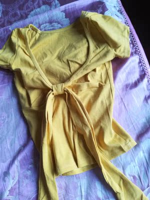 可以的,很便宜,材质比较有弹性,挺好,蝴蝶结穿背后很乖巧,穿前面太暴露😂 可以的,很便宜,材质比较有弹性,挺好,蝴蝶结穿背后很乖巧,穿前面太暴露😂