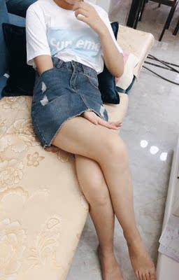 一整套很好看 布料纯棉，看着很显嫩 ，关键是老公很喜欢这套，现在每次爱都要我穿这套，他来撕开