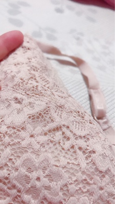 宝贝很赞，准备再入手两个，微胖的我戴着这款内衣很舒适，一点也不勒，，真心话！