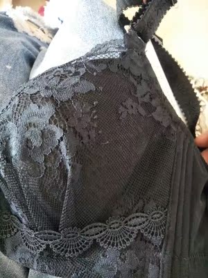 咋毛毛杂杂的呢，试穿一下正好