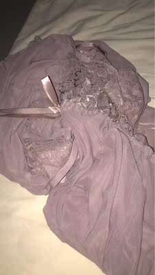 面料很柔软，很舒服！老公说穿着很性感😍