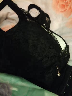 特别好穿的胸罩，超级喜欢！而且挺好看！显胸小！推荐购买！