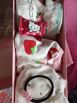 我的少女心啊....这家的小胖次也太可爱了吧 小仙女就是要从里到外都是粉粉哒 比心店家 还送了头绳和糖哈哈 我的少女心啊....这家的小胖次也太可爱了吧 小仙女就是要从里到外都是粉粉哒 比心店家 还送了头绳和糖哈哈