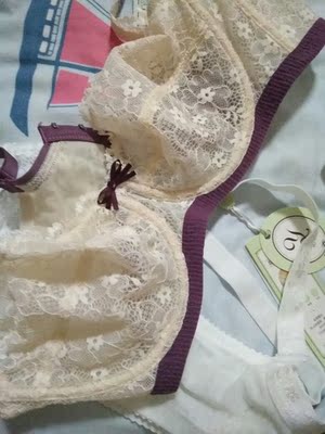 还不错，做工还可以超级薄！还不错，做工还可以超级薄！还不错，做工还可以超级薄！还不错，做工还可以超级薄！还不错，做工还可以超级薄！还不错，做工还可以超级薄！还不错，做工还可以超级薄！