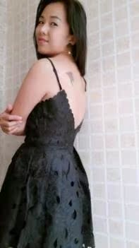 穿起来感觉自己是小仙女了，是我要的效果，很聚拢，又有小性感，夏天穿一字肩和吊带的必备神器，东西还不错，刚刚摸下很软，聚拢还行，穿法很重要、穿好很聚拢的，这个包装也好