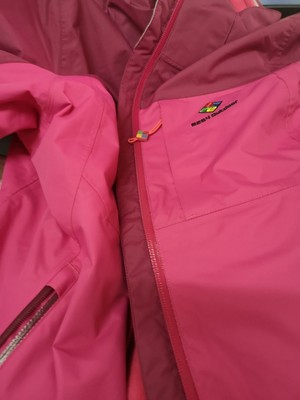 吐槽骆驼冲锋衣怎么样，质量好不好？骆驼冲锋衣真的保暖吗？