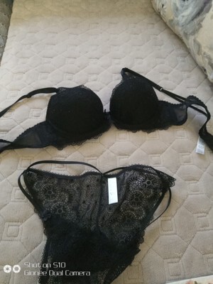 太喜欢了，尺码正好，蕾丝的，穿上性感