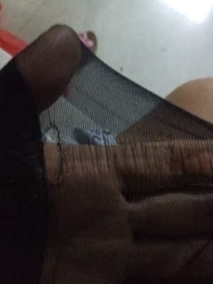 你这是什么东西,一穿就坏,把钱还给我 你这是什么东西,一穿就坏,把钱还给我