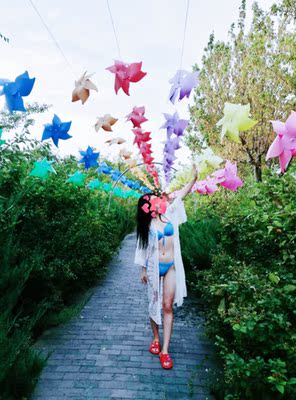 宝贝收到了,真的太喜欢了!为了泡温泉买的,颜色特别显白,跟照片一样美!质量也不错,很舒服,已经洗过,没有掉色!老公说穿上很性感,特别搭配了一件白色外搭,非常满意的一次购物! 宝贝收到了,真的太喜欢了!为了泡温泉买的,颜色特别显白,跟照片一样美!质量也不错,很舒服,已经洗过,没有掉色!老公说穿上很性感,特别搭配了一件白色外搭,非常满意的一次购物!