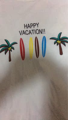 两件衣服都蛮好看的。质量也可以，可能我长胖了点。衣服有点小呢。应该在拍大一码的。这样就更好了。还会继续在你家买东西哦。加油加油加油！客服态度也很好呢！