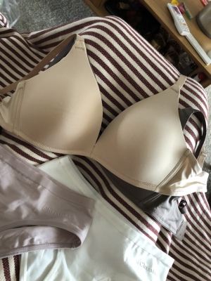 质量还不错 就是没胸了 质量还不错 就是没胸了