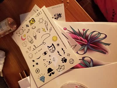 不错，遮盖我的抛妇产疤痕美美的！去泡温泉再也不觉的尴尬了，哈哈满意