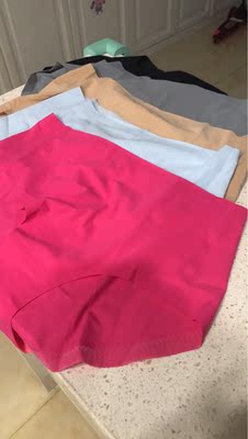 这个内裤很好穿,很透气,薄,很服帖,也好洗,上次买了两条,这次又追加了5条,这次活动一般,跟平时一样的钱,上次买的是51,而且上次发货是顺风,这次变成中通了 这个内裤很好穿,很透气,薄,很服帖,也好洗,上次买了两条,这次又追加了5条,这次活动一般,跟平时一样的钱,上次买的是51,而且上次发货是顺风,这次变成中通了