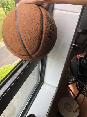 真实使用感受鸿克篮球怎么样,鸿克质量如何,值得入手吗