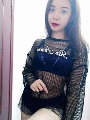 很满意，摸起来很舒服，而且一点色差都没有，颜色特别合我心意，，质量很好，穿在身上特别 舒适不勒胸，穿着透气没有束缚感特别舒服像没穿一样，0束缚，自由自在，物廉价美，内衣的质量很好，透气，穿在身上没感觉，像没穿，但是又不像普通内衣那样没有胸型，还是能托住一点，真的超舒服了，做功没有特别精细，但是这个价格性价比真的超级无敌高了，很喜欢的，拿到手很柔软！无数个赞！