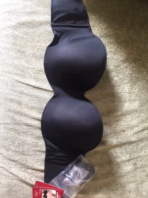 在淘宝买了5.6家终于买到大杯罩、平时穿e薄杯F还是有点压胸、准备入F杯