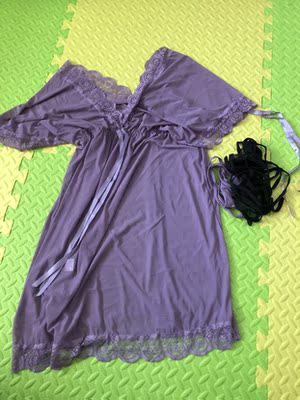 面料非常的舒服,还送了一套情趣内衣,蛮喜欢 面料非常的舒服,还送了一套情趣内衣,蛮喜欢