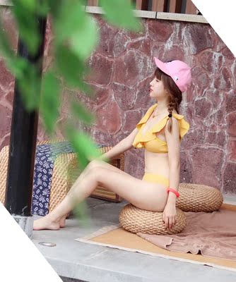 比较小清新~而且颜色显得肤色比较白~聚拢也好!短裤稍微大了一点点 不嘞 有微弹!客服比较耐心,我选择困难症发作 比较小清新~而且颜色显得肤色比较白~聚拢也好!短裤稍微大了一点点 不嘞 有微弹!客服比较耐心,我选择困难症发作