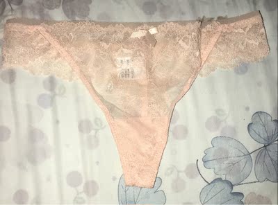 买了四条小裤都很满意,实物和图片一样美!手感不错价格也美丽,穿着这么美的小裤裤心情都一起变好啦! 买了四条小裤都很满意,实物和图片一样美!手感不错价格也美丽,穿着这么美的小裤裤心情都一起变好啦!