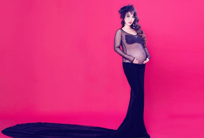 衣服美美哒，拍出来的效果棒棒哒，选了自己喜欢的风格，拍出来的效果跟模特穿着拍的效果差不多，各位小主可以作为作为参考，而且衣服特别新，都以为是新衣服，很干净，绝对的图片效果，没有任何色差！