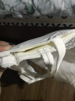 胸罩带子不对称 穿起来两边不一样,差评!大家自己看 胸罩带子不对称 穿起来两边不一样,差评!大家自己看