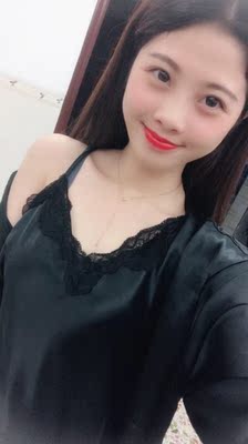 买来穿给老公看的，老公很喜欢。布料摸着不错，睡着挺舒服的。真的是物有所值！