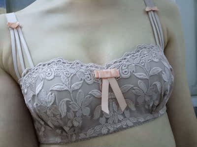 618买的，很实惠！虽然等了很久才拿到，但是真的很满意！平胸妹纸的福音，很难得终于买到了合适又好看的内衣！以后都在这家买内衣了！真的很好看很喜欢！